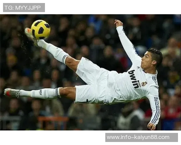 C罗成为首位为四家俱乐部打进百球的球员莱万和内马尔各为三队贡献进球